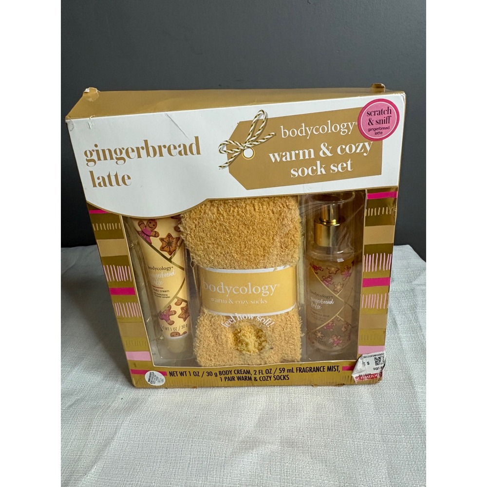 Bodycology Gingerbread Latte Warm and Cozy Sock Set Body Cream Fragrance Mist